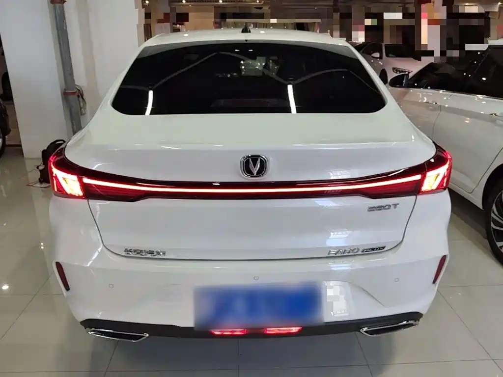 Changan Eado — миниатюра 6