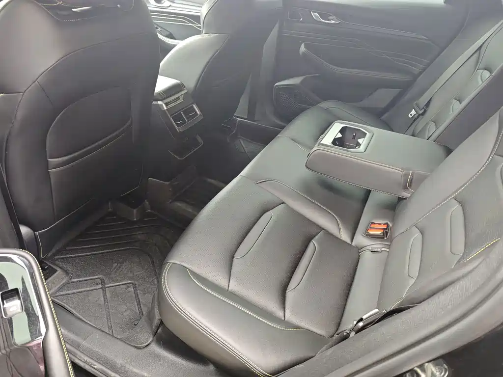 Geely Xingrui — миниатюра 5