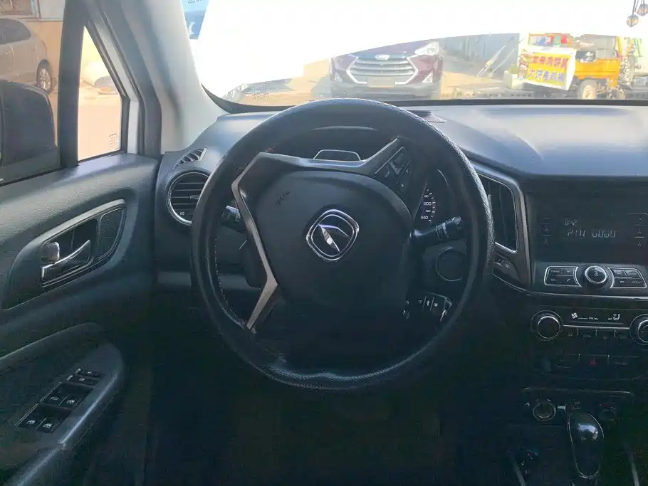 Changan CS15 — миниатюра 15