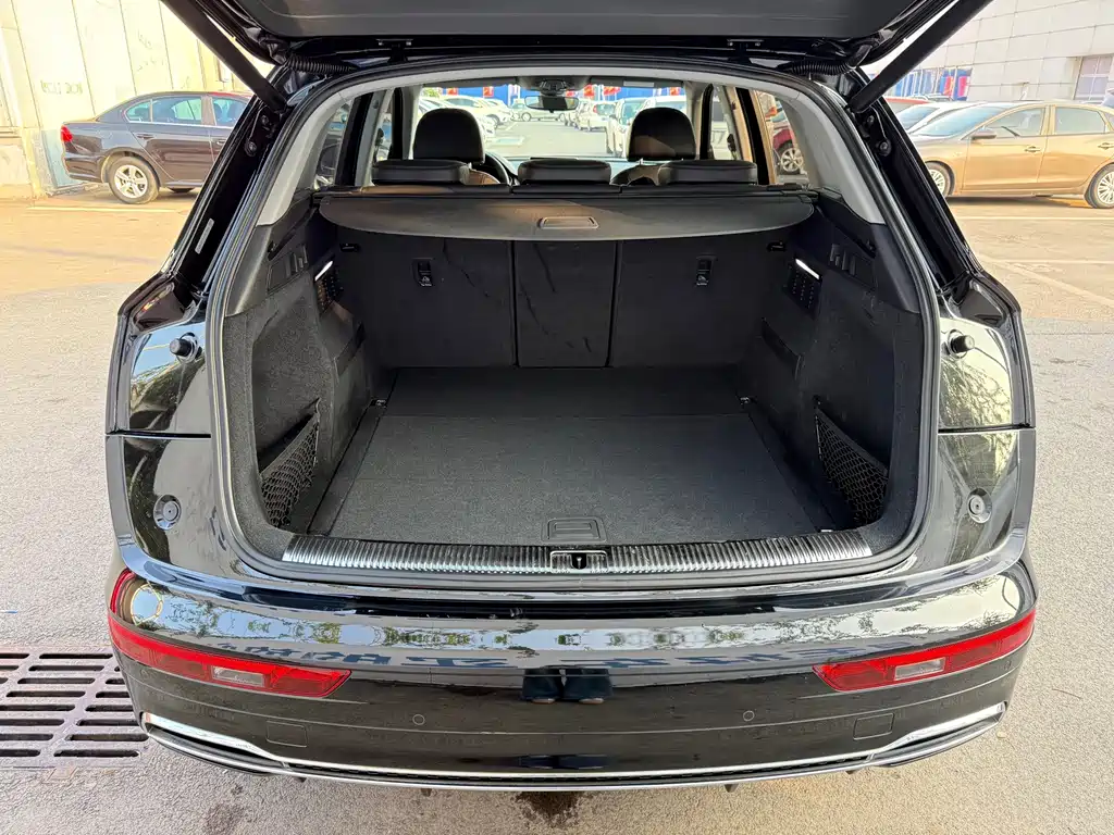 Audi Q5L — миниатюра 15