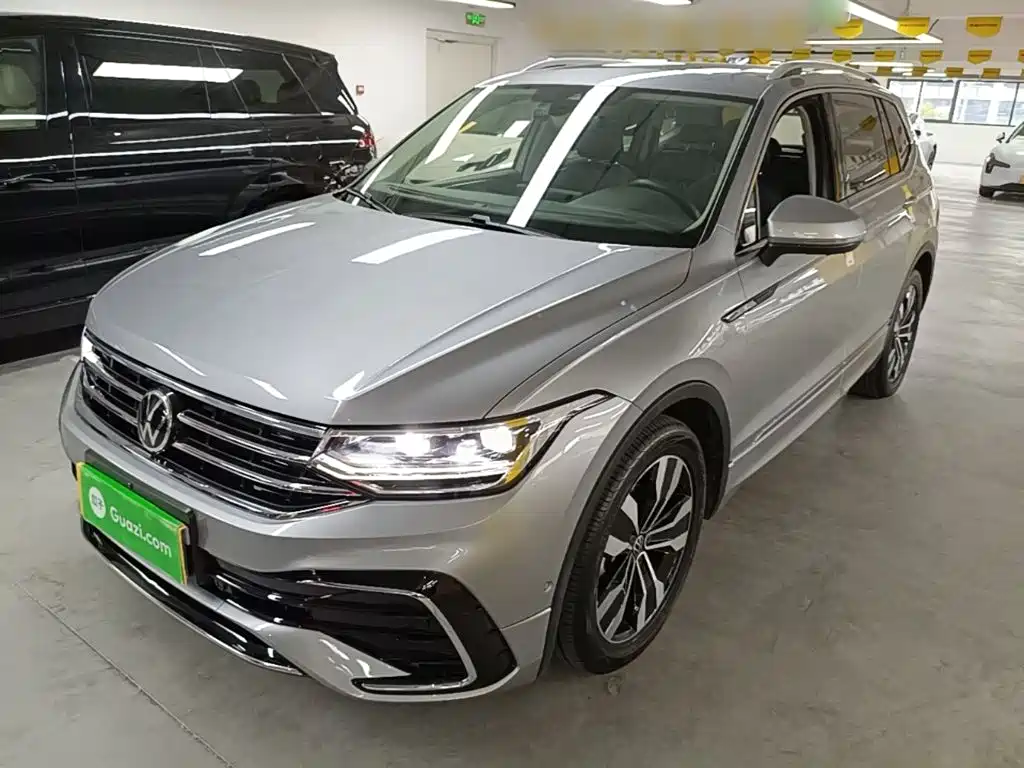 Volkswagen Tiguan L — миниатюра 2