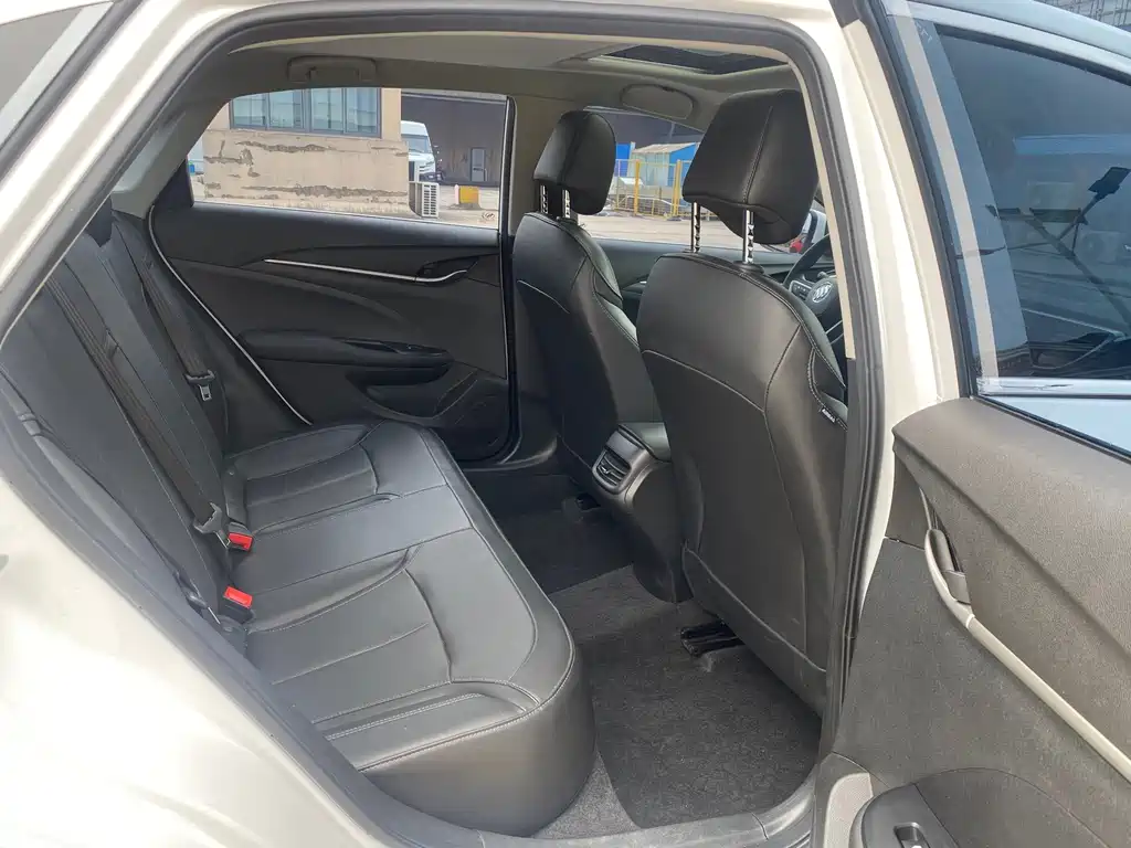 Buick Excelle — миниатюра 14