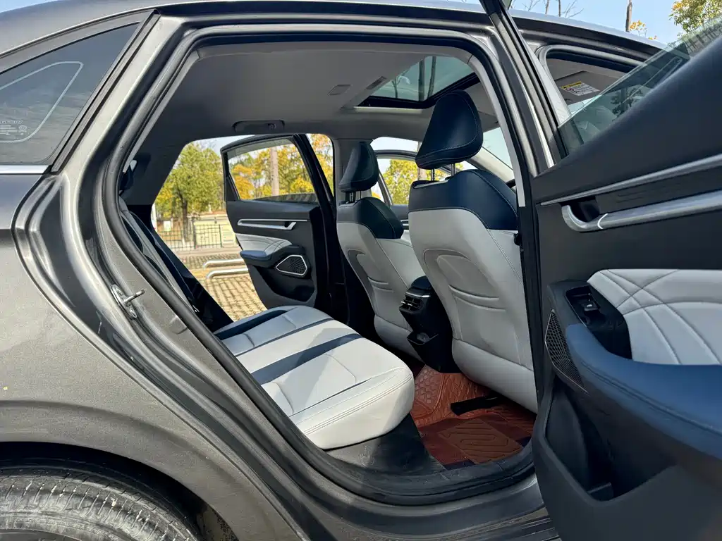 GEELY AUTOMOBILE EMGRAND