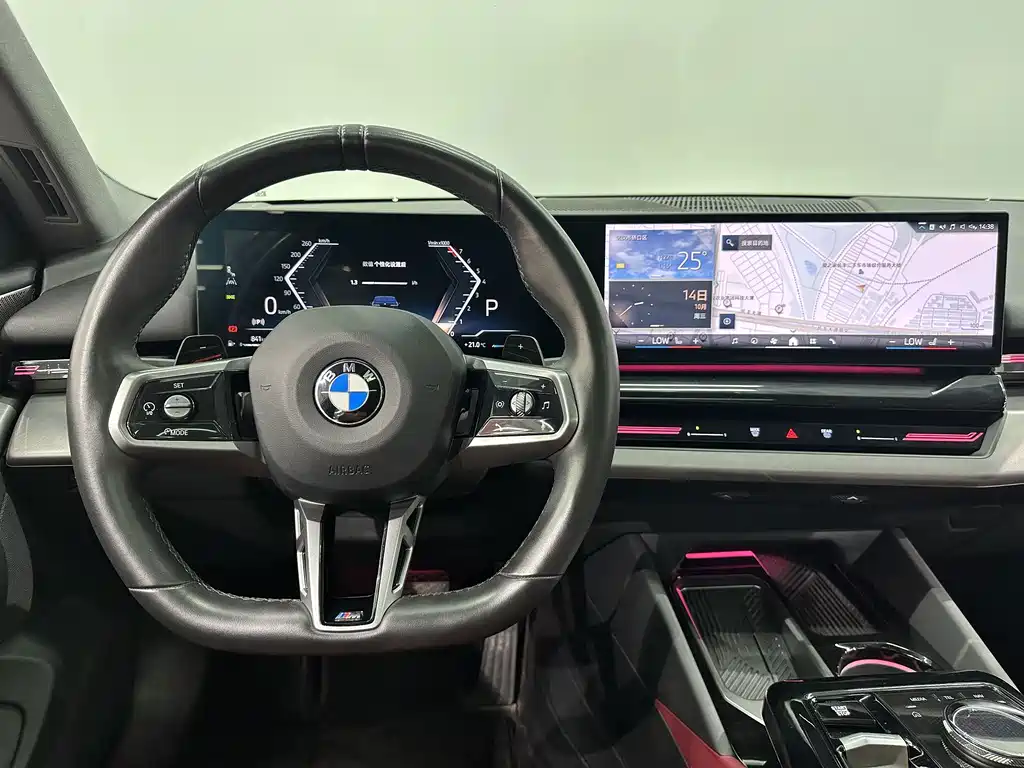 BMW 5 Series — миниатюра 8