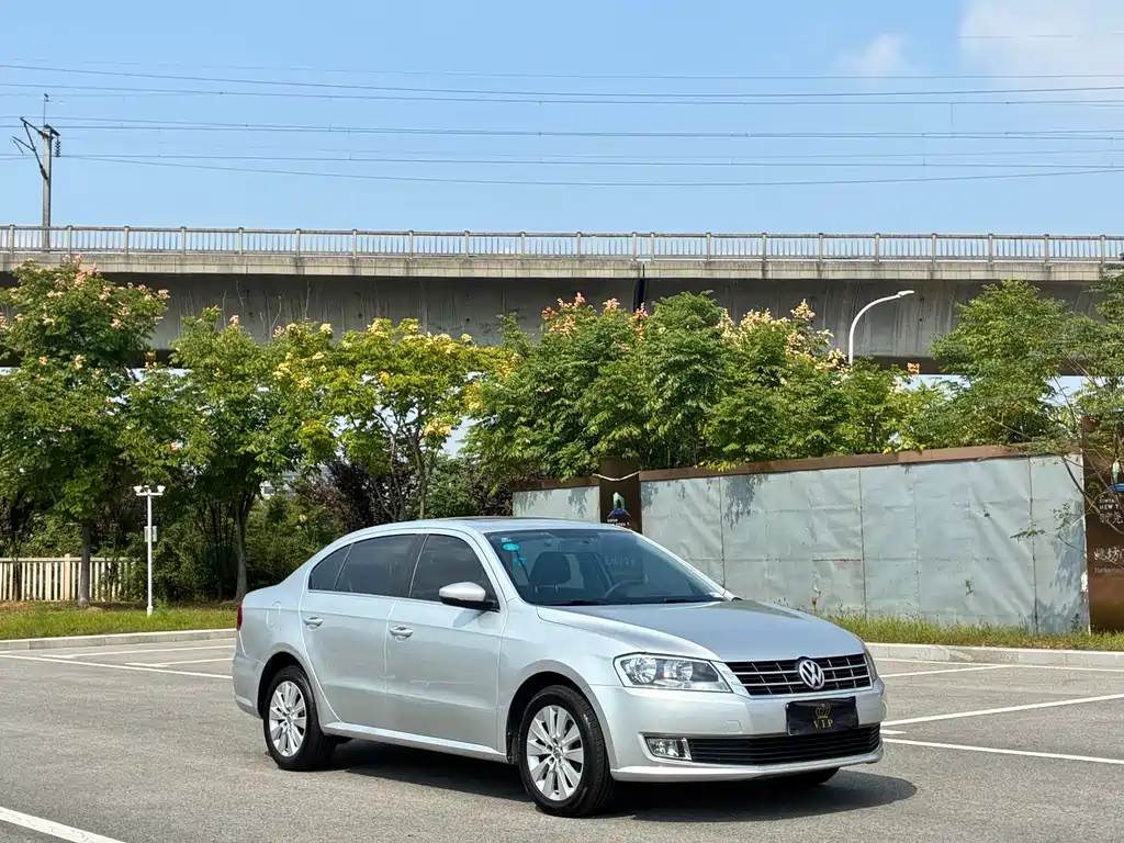 Volkswagen Lavida — миниатюра 3
