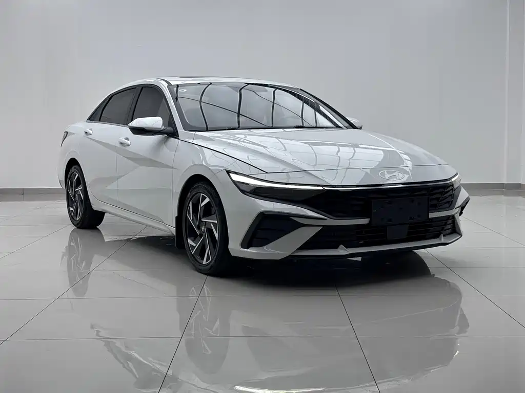 Hyundai Elantra — миниатюра 3