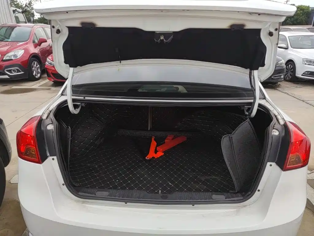 Buick Excelle — миниатюра 19