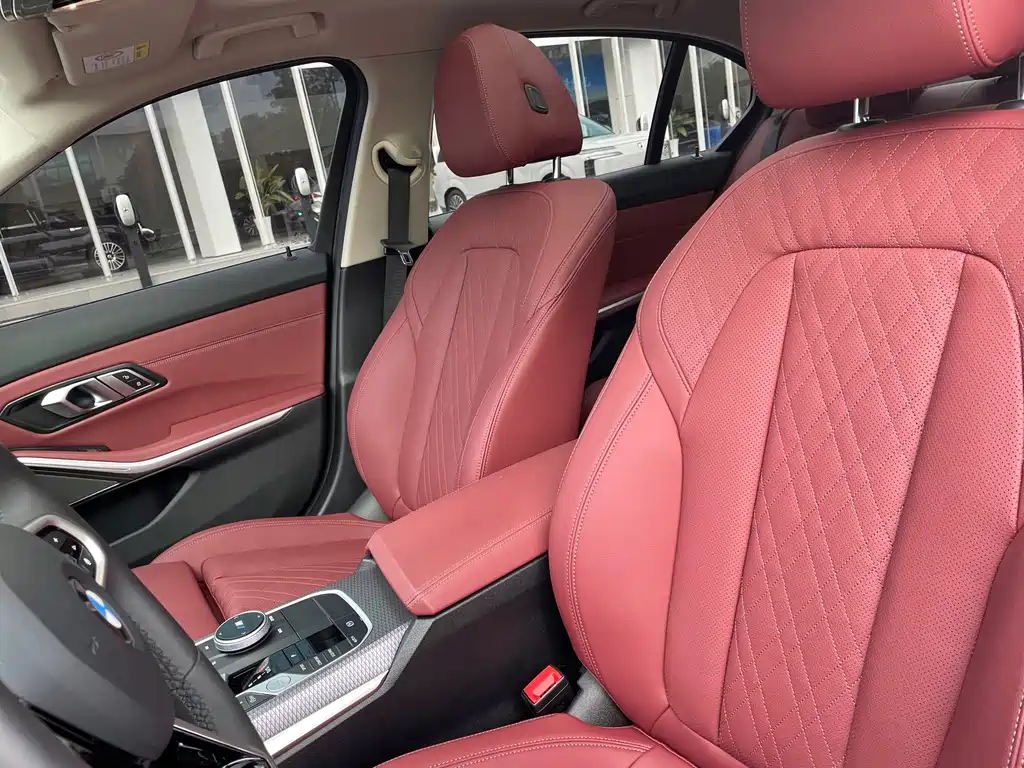 BMW 3 Series — миниатюра 6