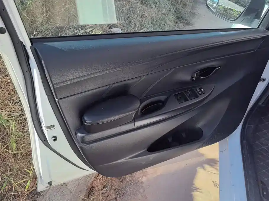 Toyota Vios — миниатюра 7