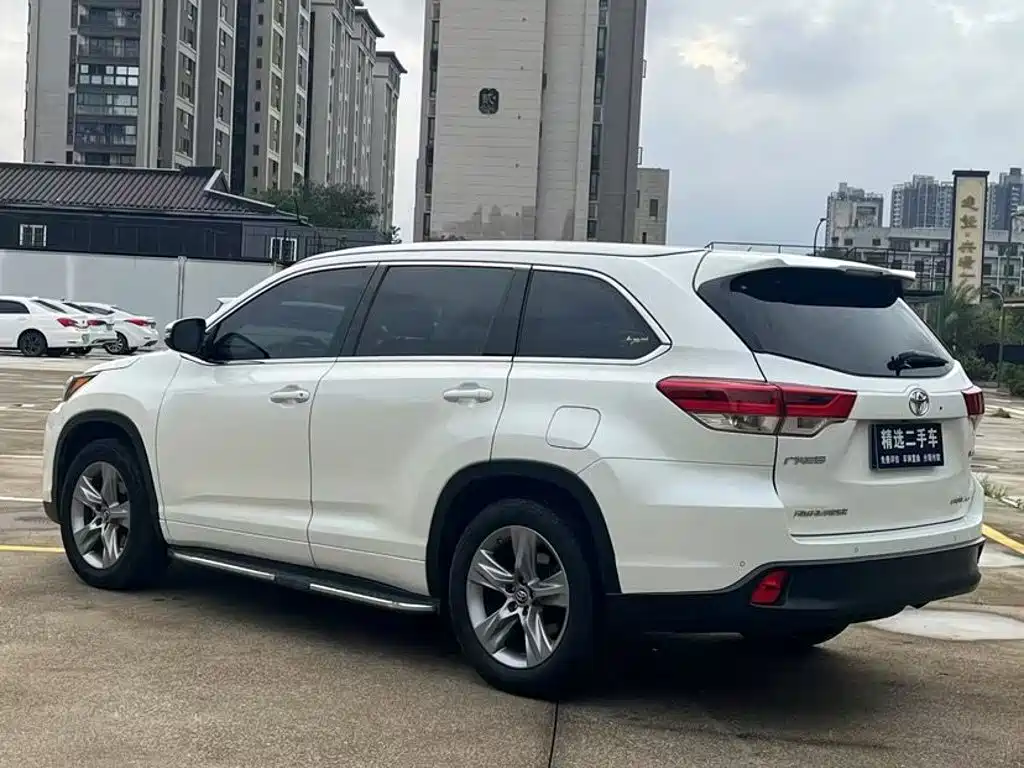 Toyota Highlander — миниатюра 9