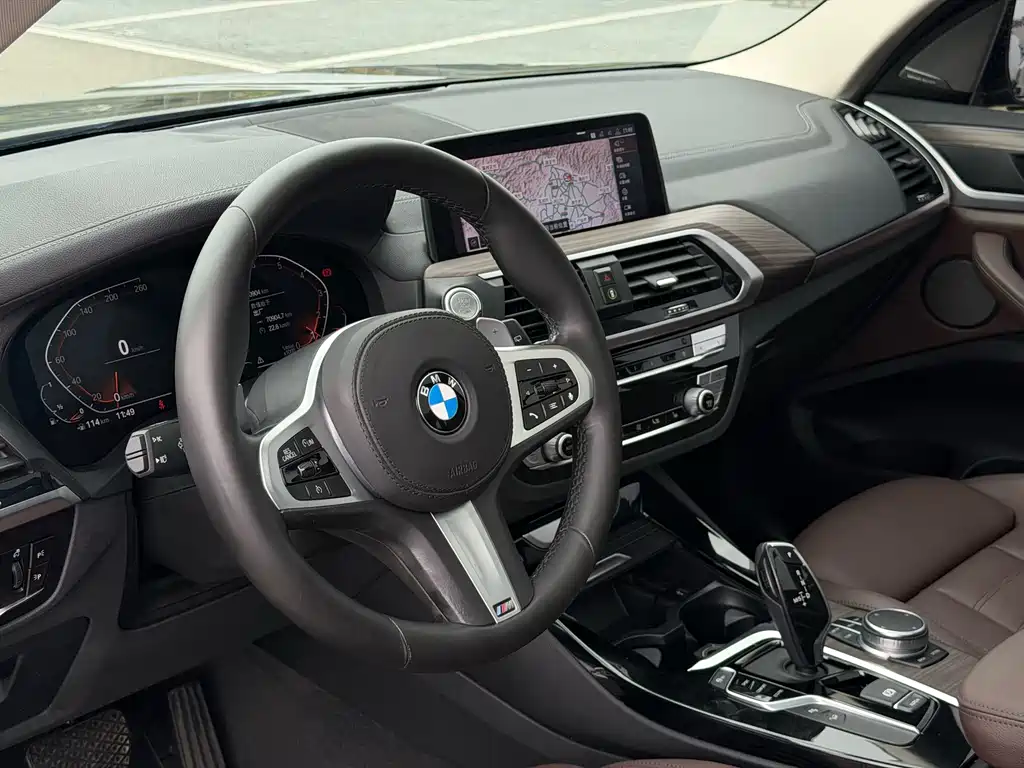 BMW X3 — миниатюра 9