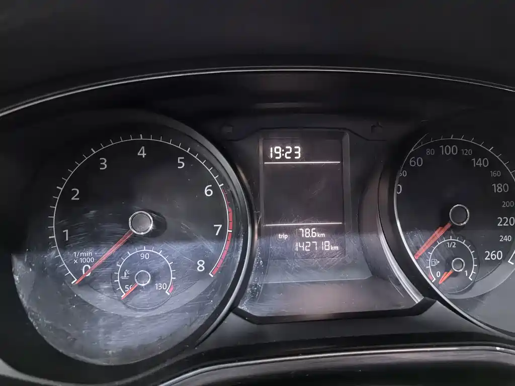 Volkswagen Passat — миниатюра 11