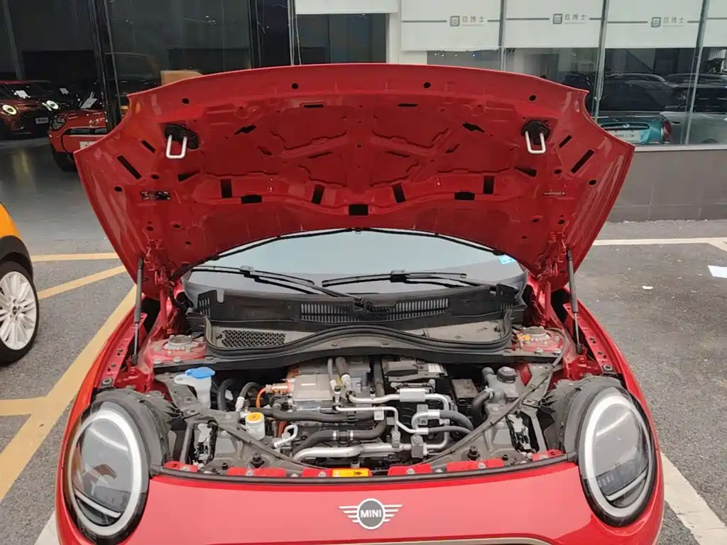MINI MINI COOPER EV — миниатюра 20