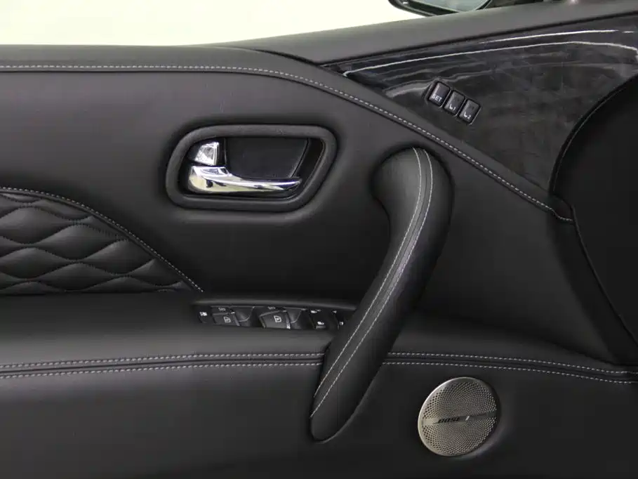 Infiniti QX80 — миниатюра 27
