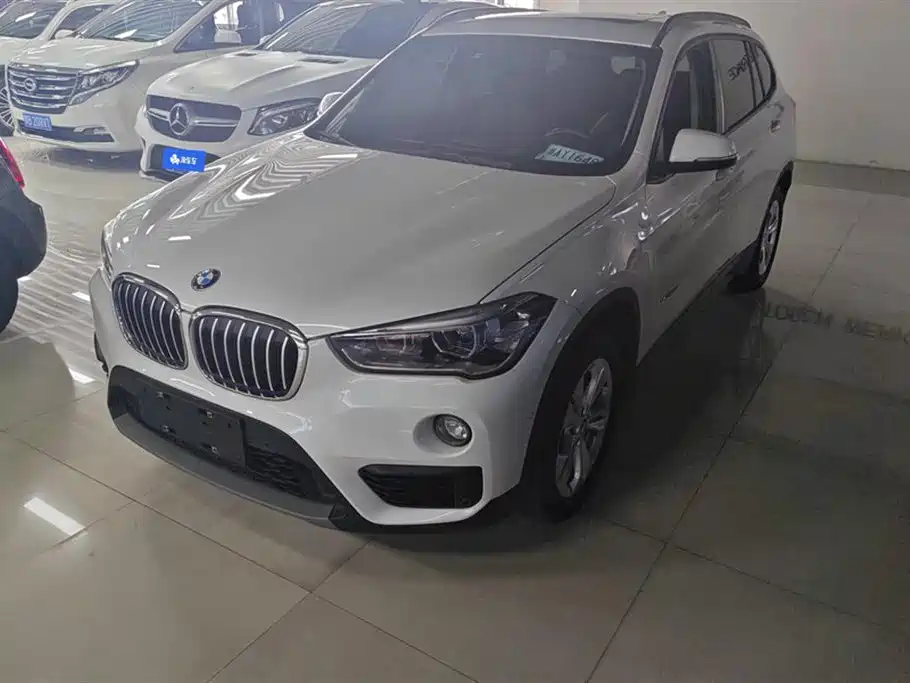 BMW  X1