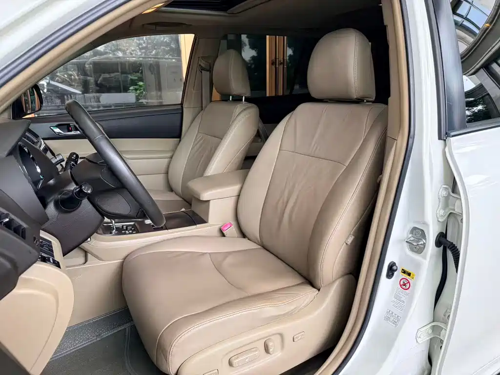 Toyota Highlander — миниатюра 9