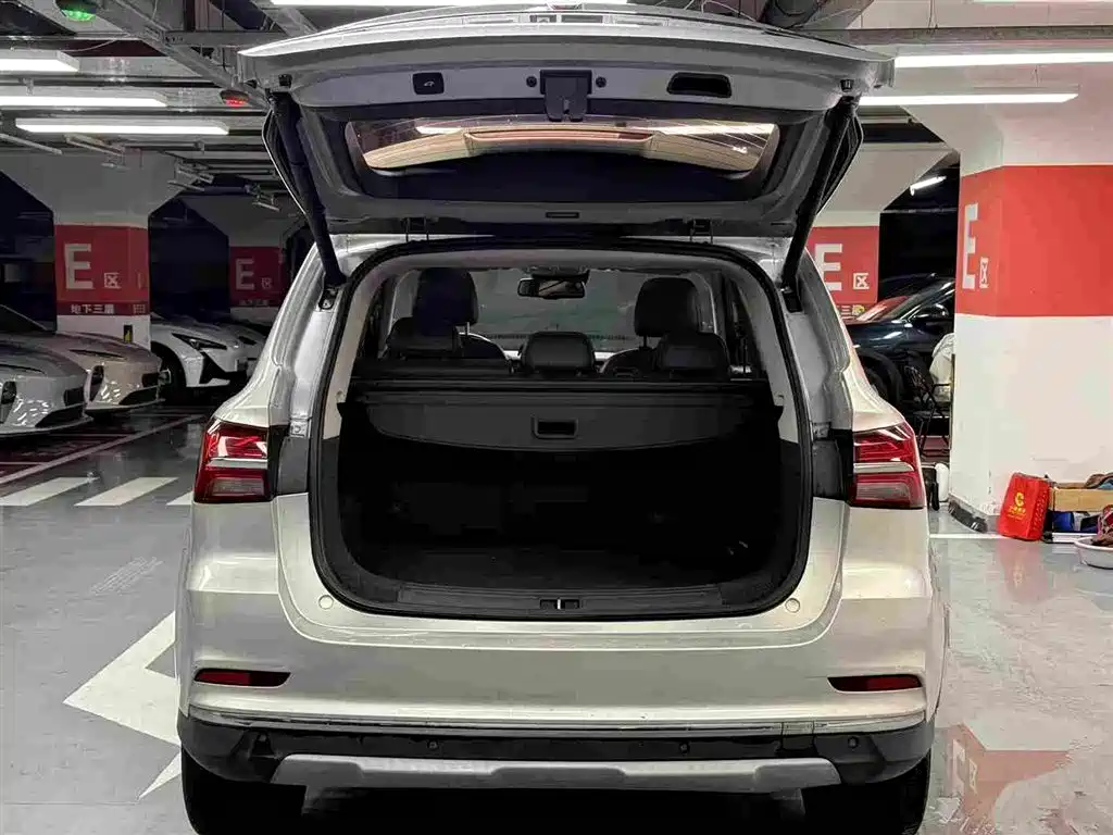 Roewe RX5 New Energy — миниатюра 6