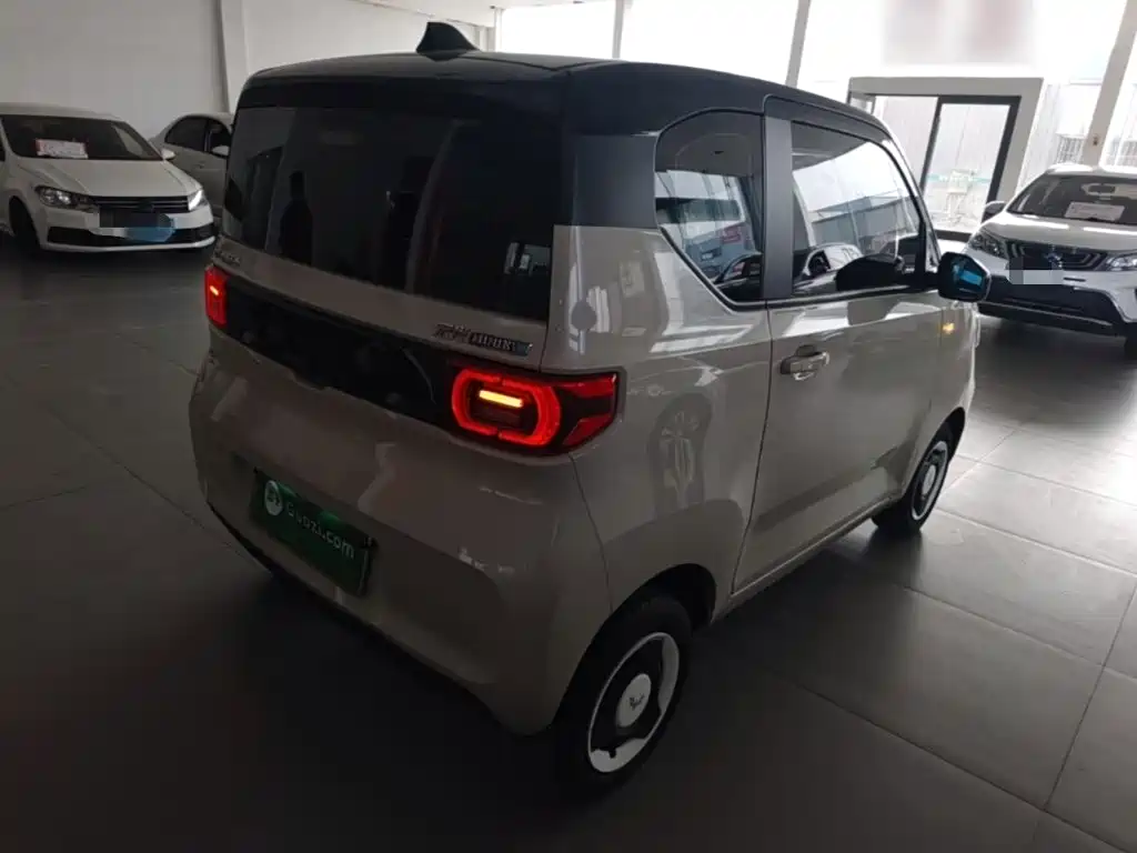 Wuling MINIEV — миниатюра 7