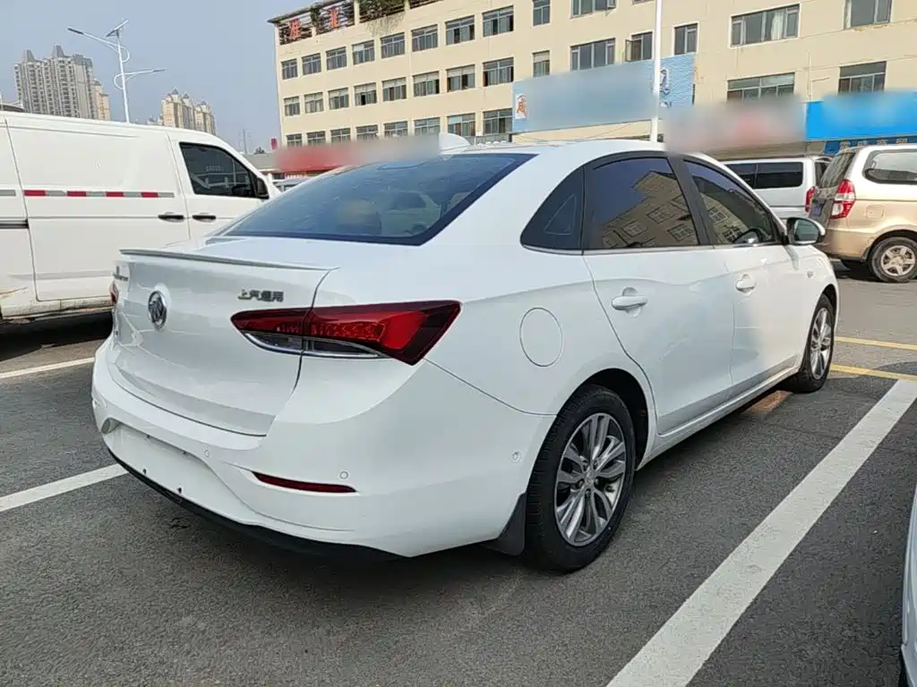 Buick Excelle — миниатюра 7