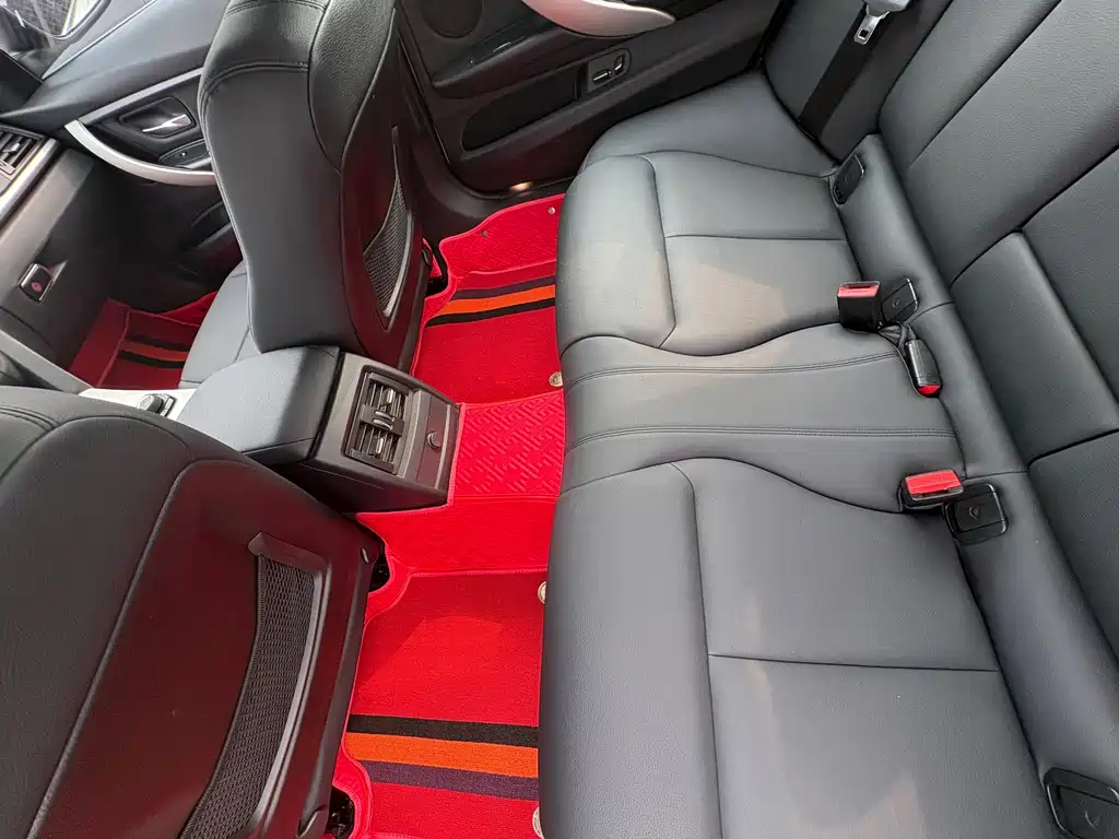 BMW 3 Series — миниатюра 13
