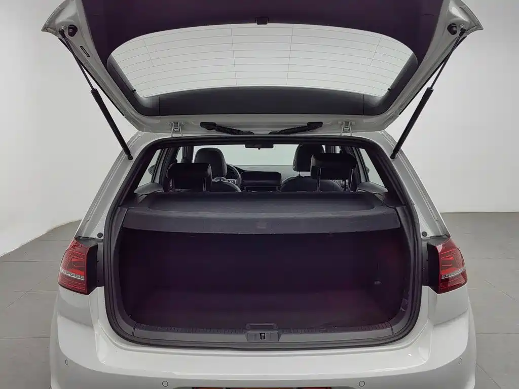 Volkswagen Golf — миниатюра 16