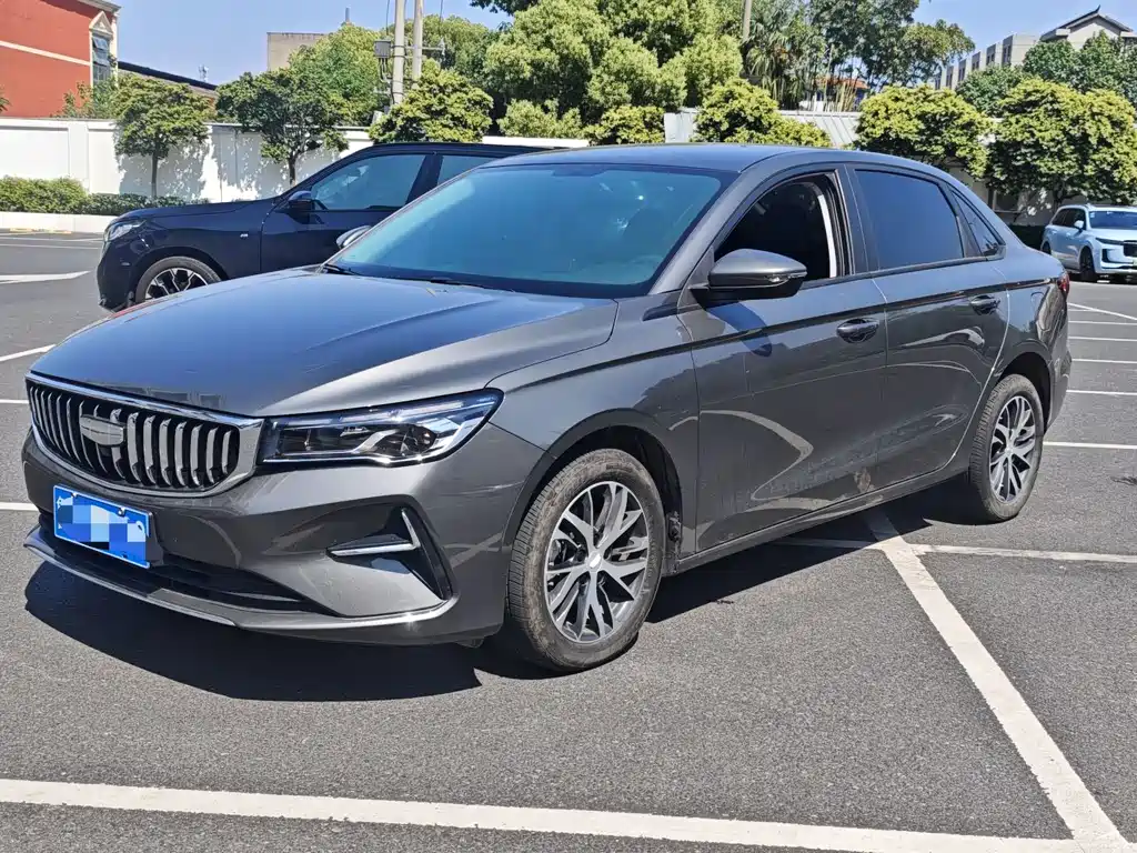 Geely Emgrand 2025