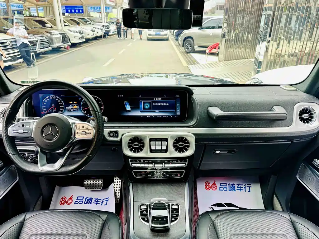 Mercedes-Benz G-Class — миниатюра 13