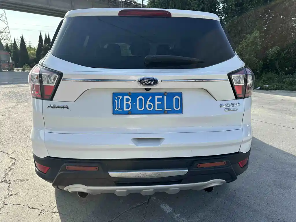 Ford Kuga — миниатюра 7