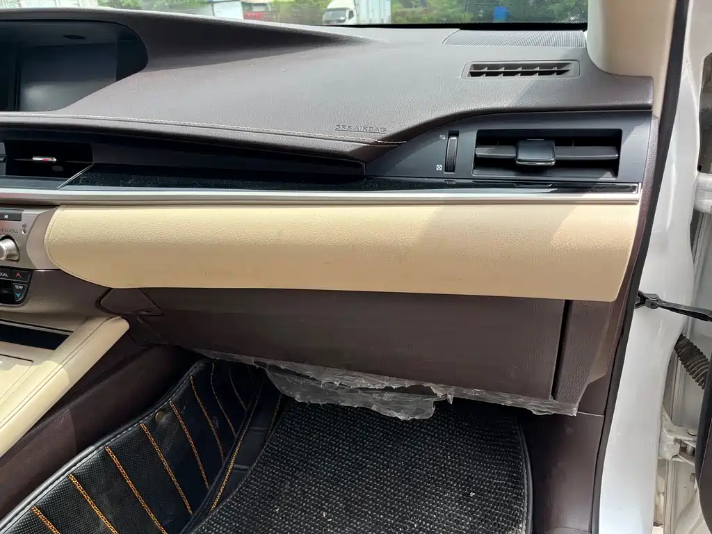 Lexus ES — миниатюра 18