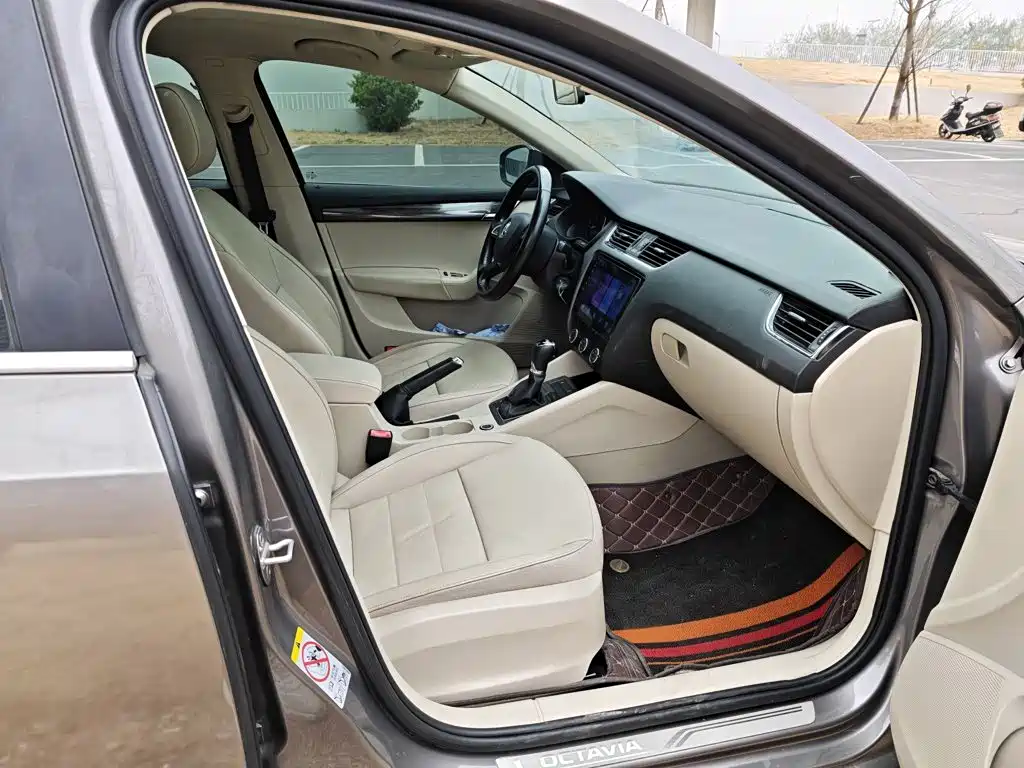 Skoda Octavia — миниатюра 16