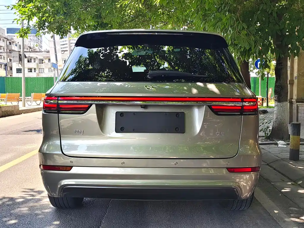 Li Auto ONE 2020 6 мест