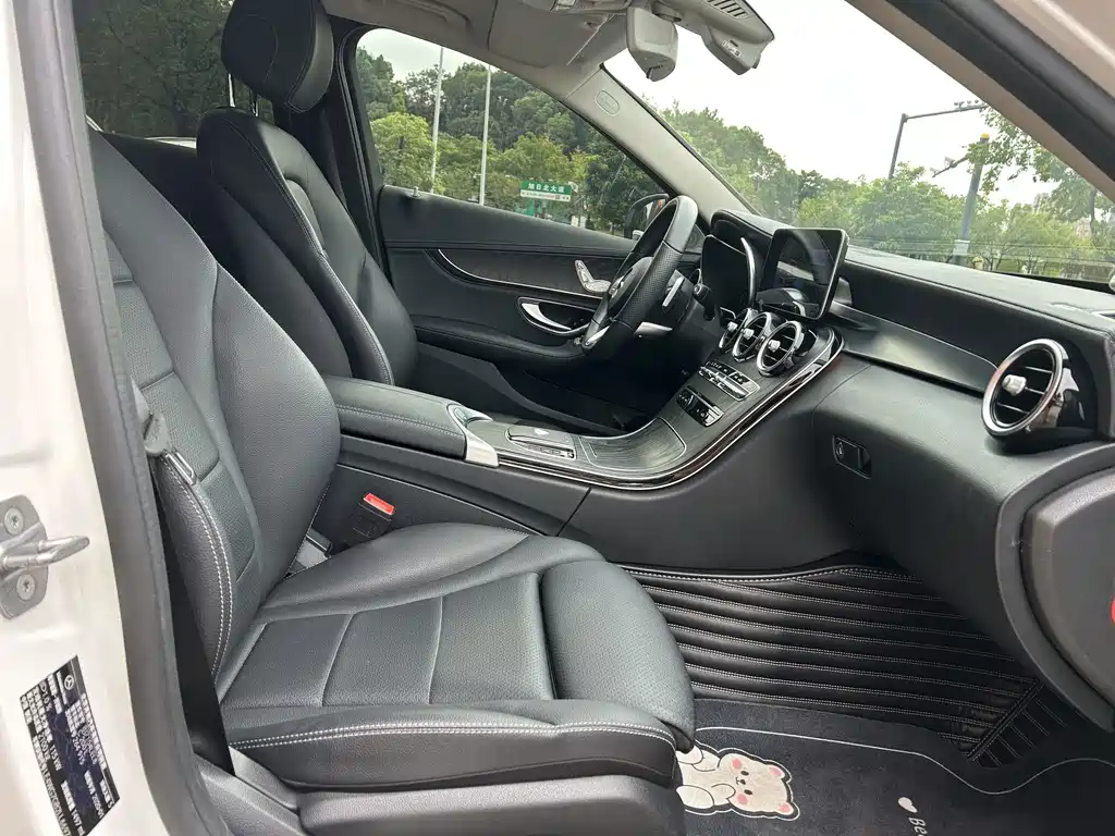 Mercedes-Benz C-Class — миниатюра 5