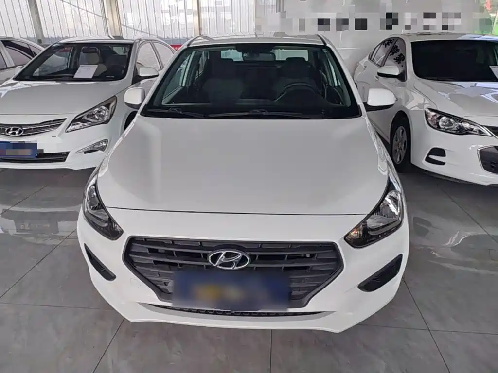 Hyundai Verna — миниатюра 3