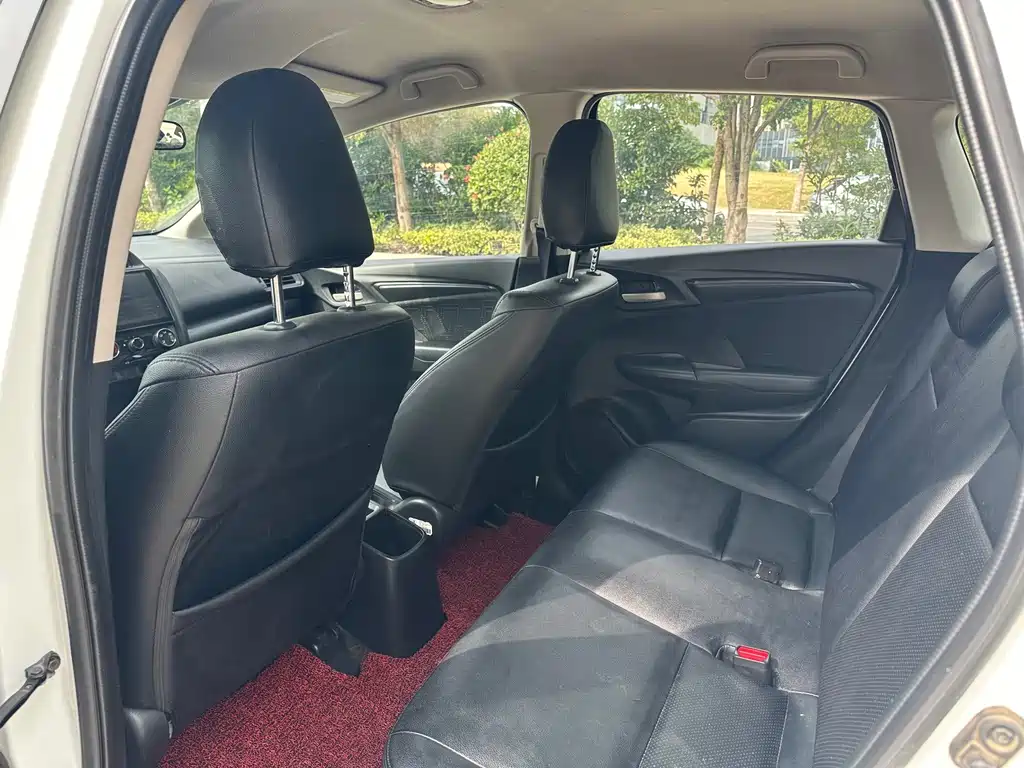 Honda Fit — миниатюра 5