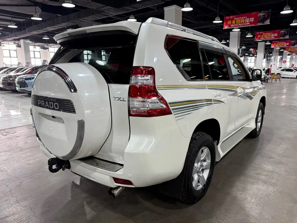 Toyota Land Cruiser Prado 2015 2.7L AT