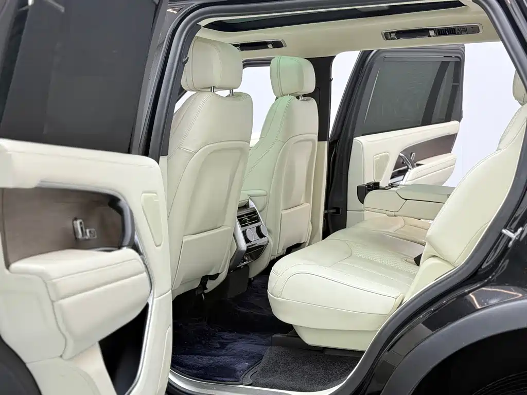 Land Rover Range Rover — миниатюра 5