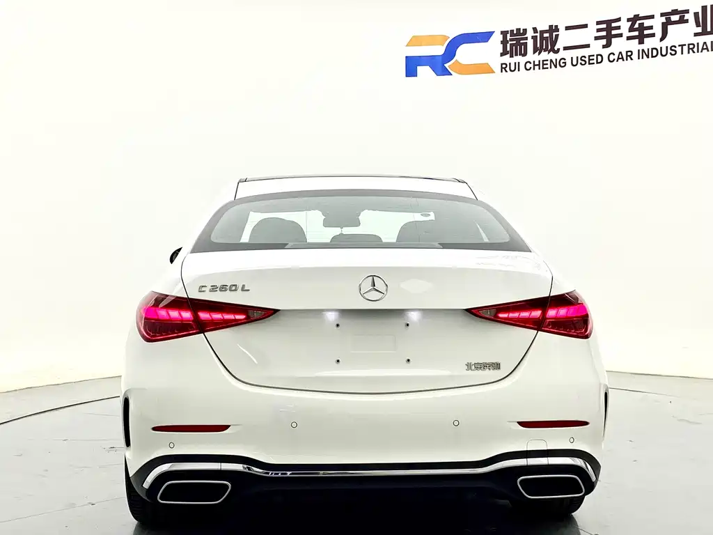 Mercedes-Benz C-Class — миниатюра 6