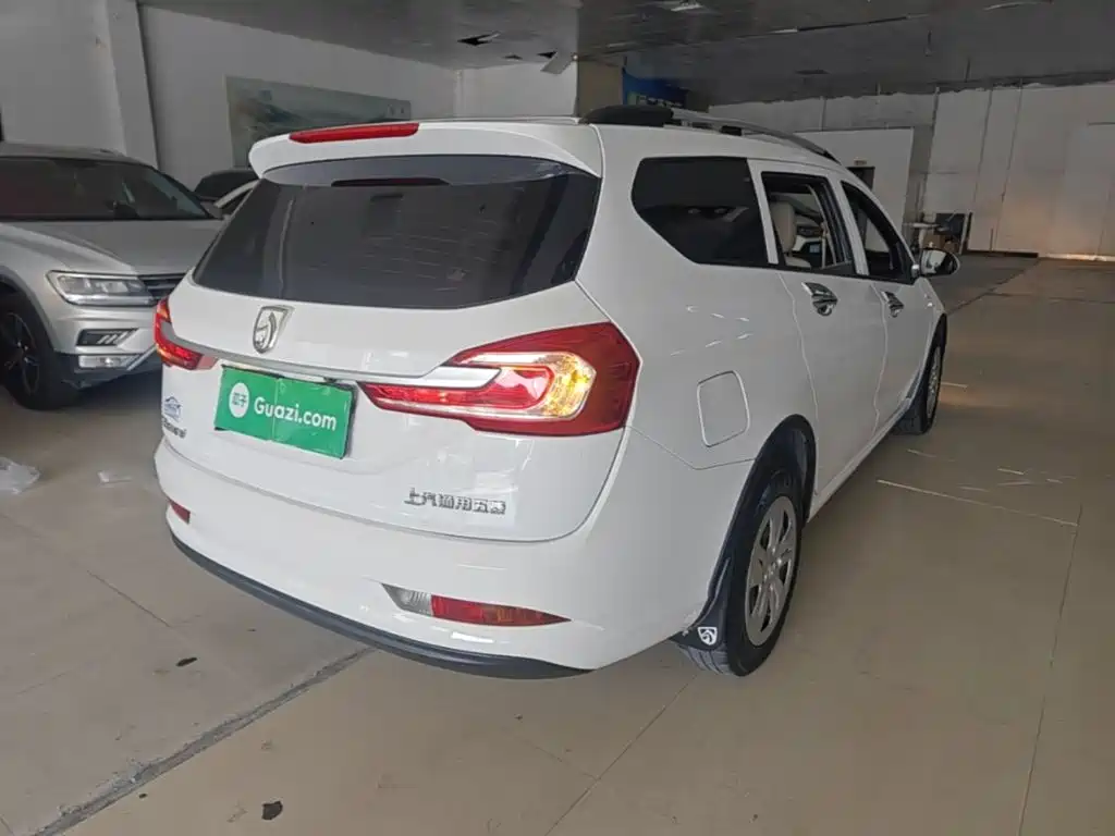 Baojun 310W — миниатюра 7