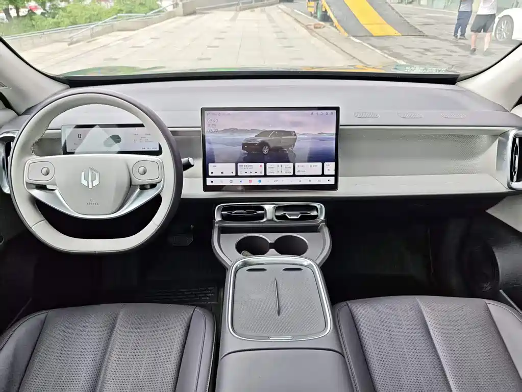 Leapmotor Leapmotor B10 — миниатюра 12