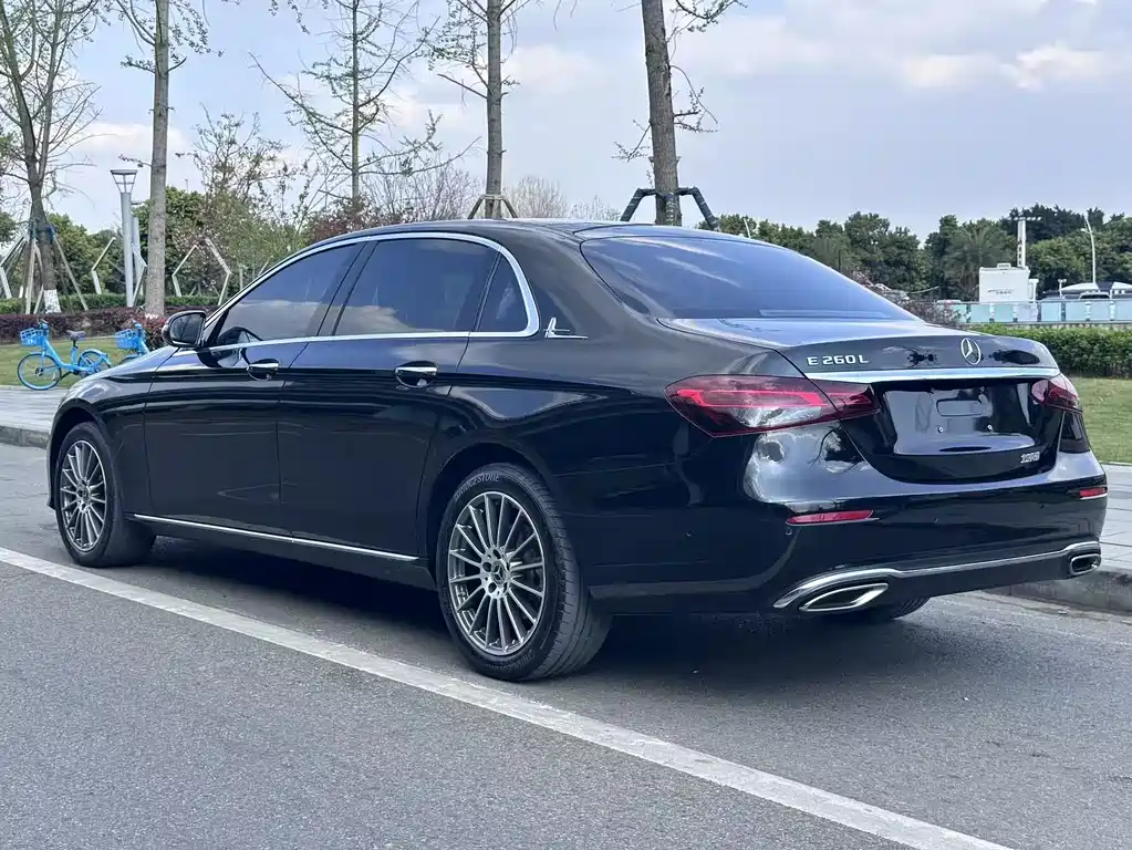 Mercedes-Benz E-Class E 2022 E 260 L