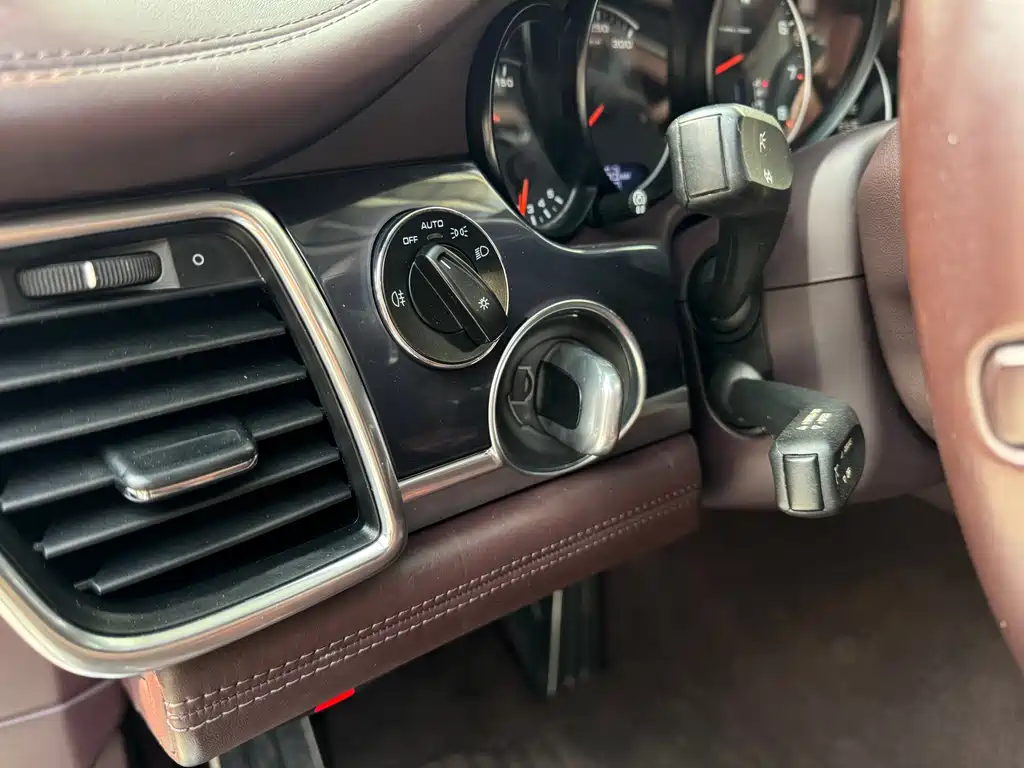 Porsche Panamera 2014 Panamera 3.0T
