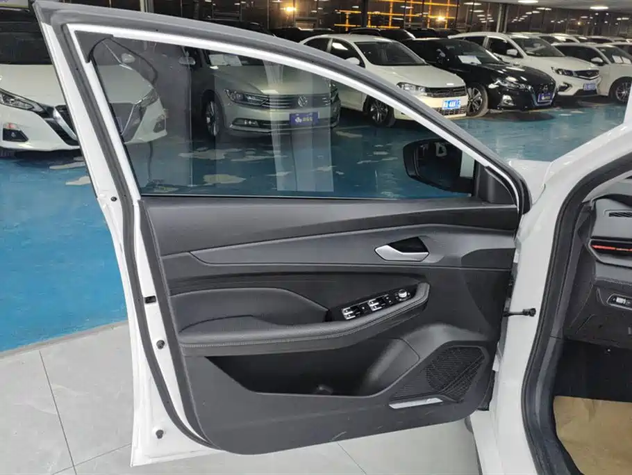 GEELY AUTOMOBILE BINRUI