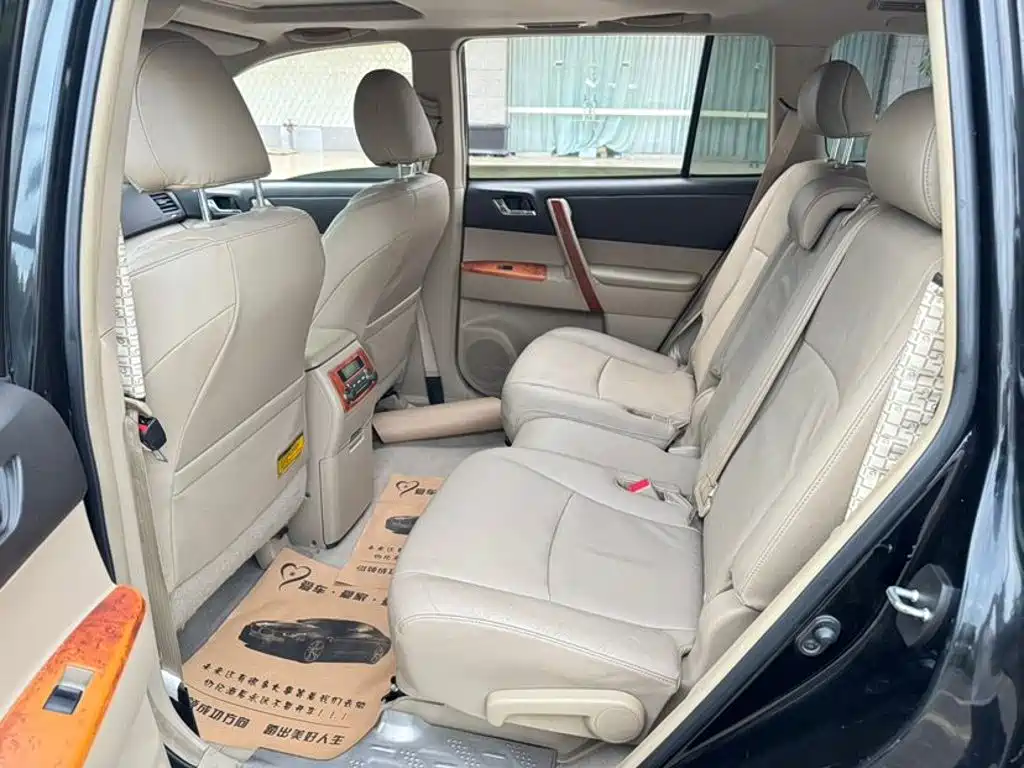 Toyota Highlander — миниатюра 5
