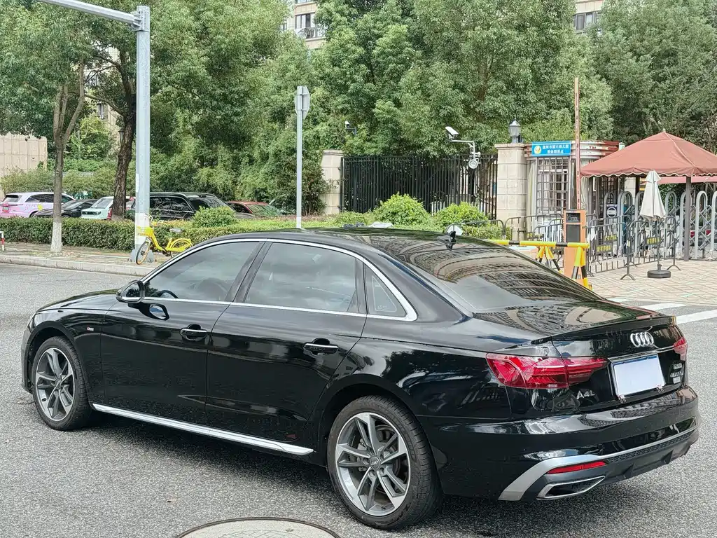 Audi A4L — миниатюра 5