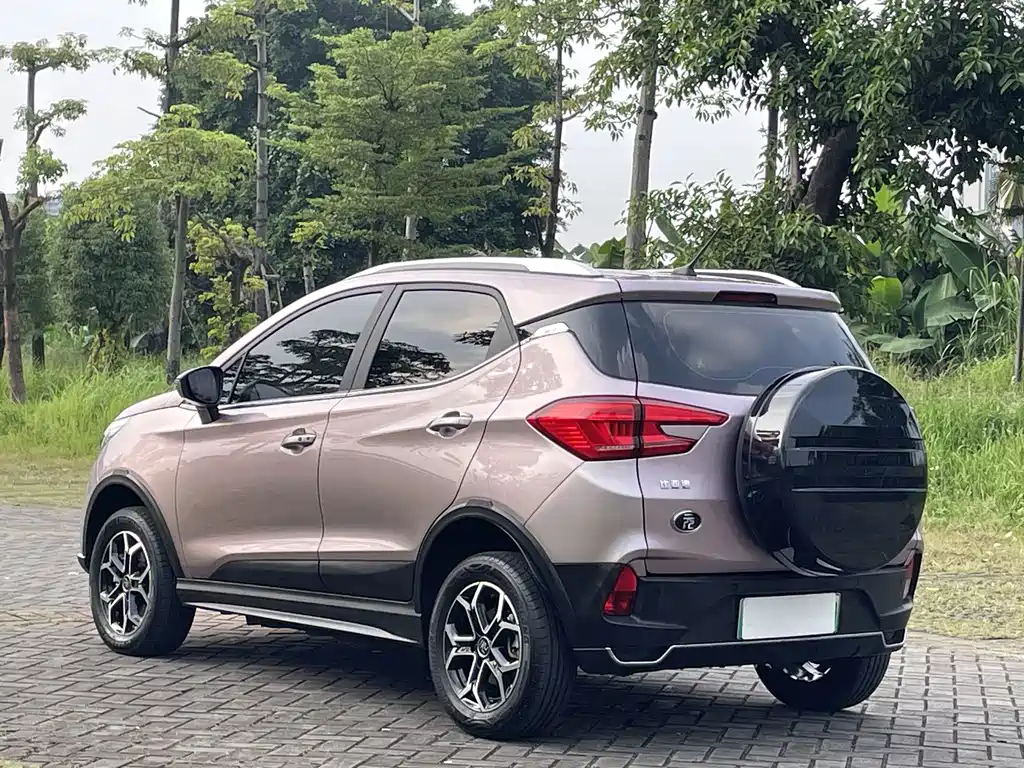 BYD Yuan Pro - фото 9