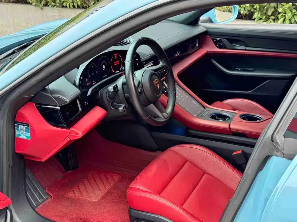Porsche Taycan — миниатюра 10