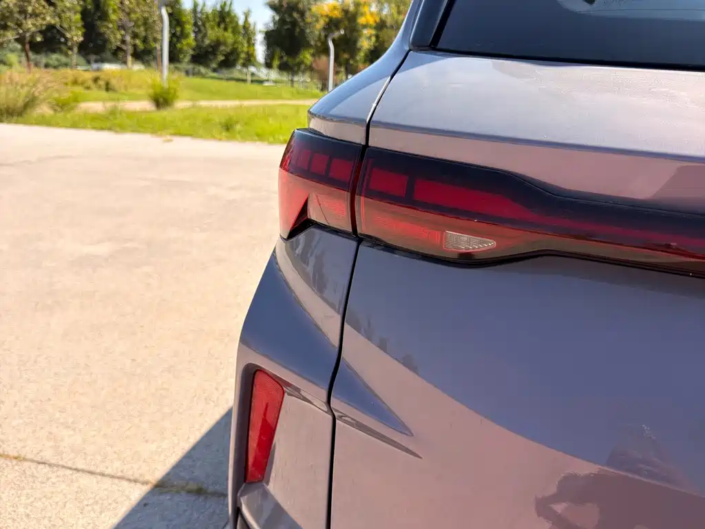 Geely Binyue — миниатюра 25