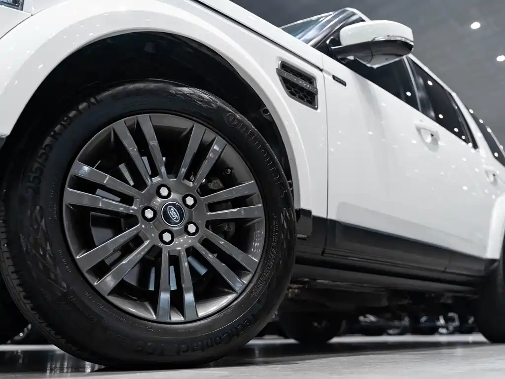 Land Rover Discovery 2016 3.0 SDV6 HSE