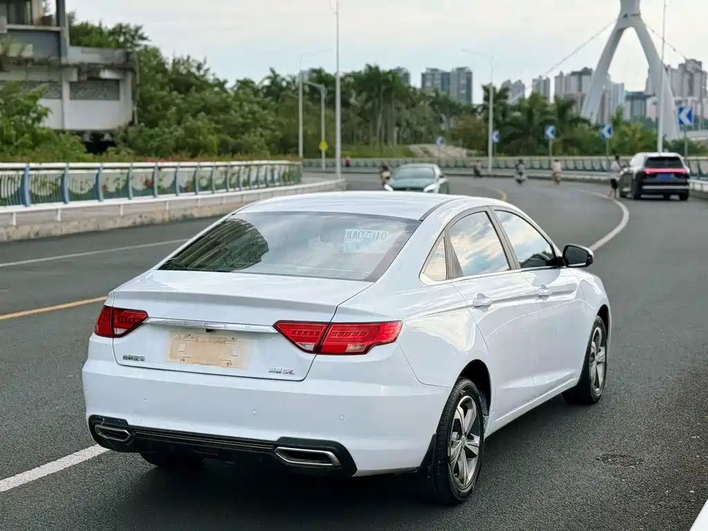 Geely Emgrand GL — миниатюра 5