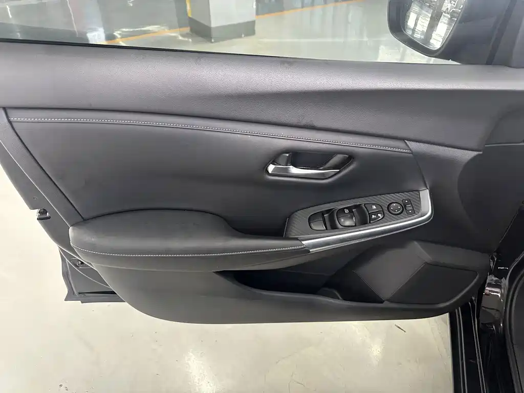 Nissan Sylphy — миниатюра 11